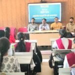 Khabar Manch | मिशन शक्ति के तहत छात्राओं को किया गया जागरूक